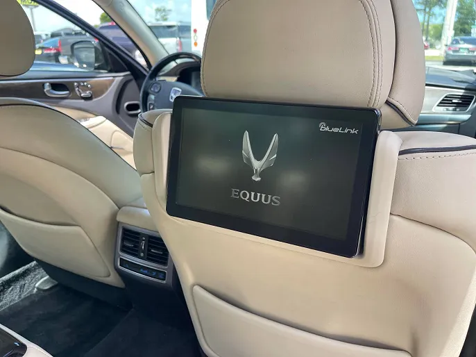2014 Hyundai Equus