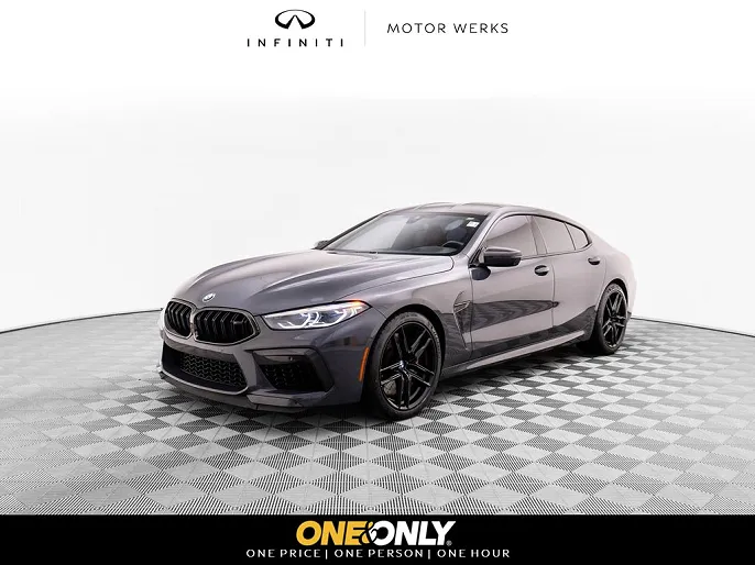 2022 BMW M8