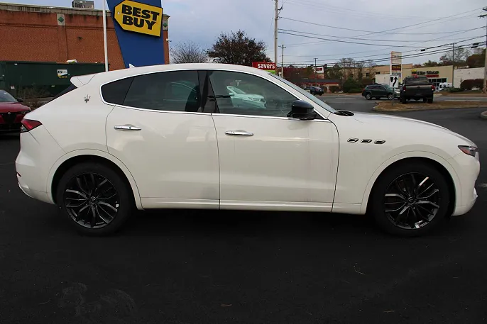 2024 Maserati Levante