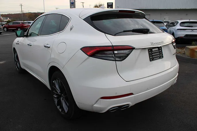 2024 Maserati Levante