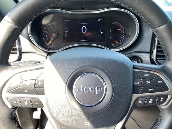 2021 Jeep Grand Cherokee Anniversary Edition photo 10