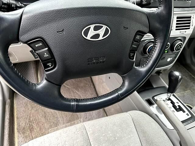 2006 Hyundai Sonata GLS image 14