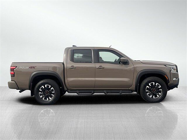 2022 Nissan Frontier PRO-4X image 1