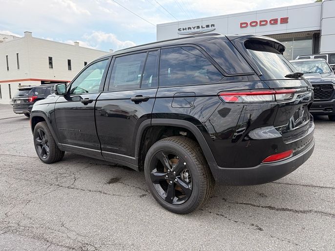 2025 Jeep Grand Cherokee