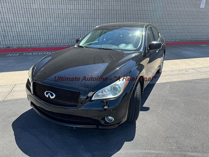 2012 Infiniti M37