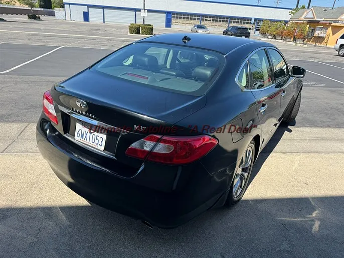 2012 Infiniti M37