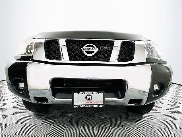 2011 Nissan Titan S image 2