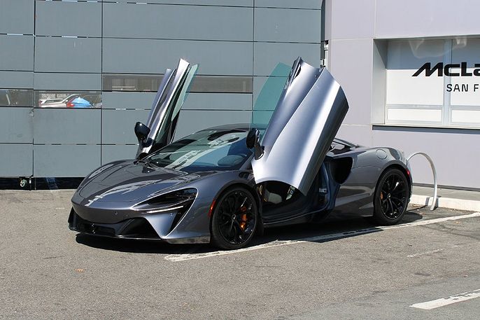 2023 Mclaren Artura