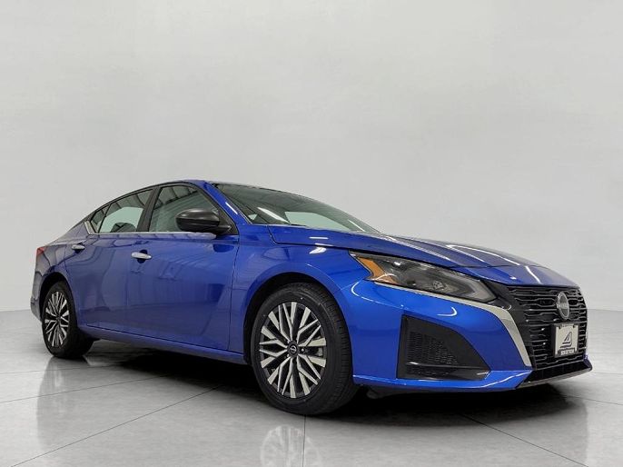 2025 Nissan Altima