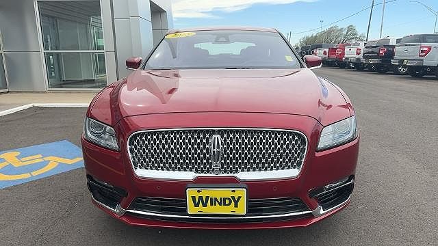 2018 Lincoln Continental Select image 5