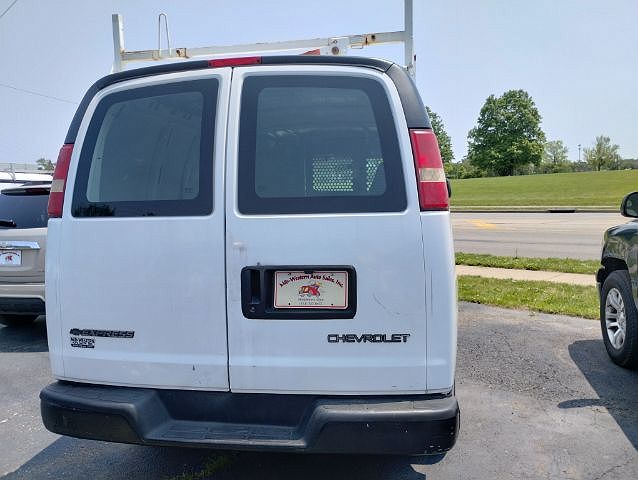 2005 Chevrolet Express 2500 image 5