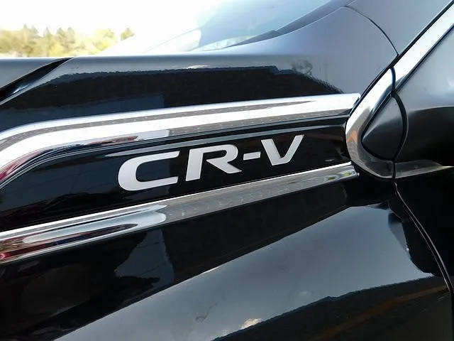 2017 Honda CR-V Touring image 5