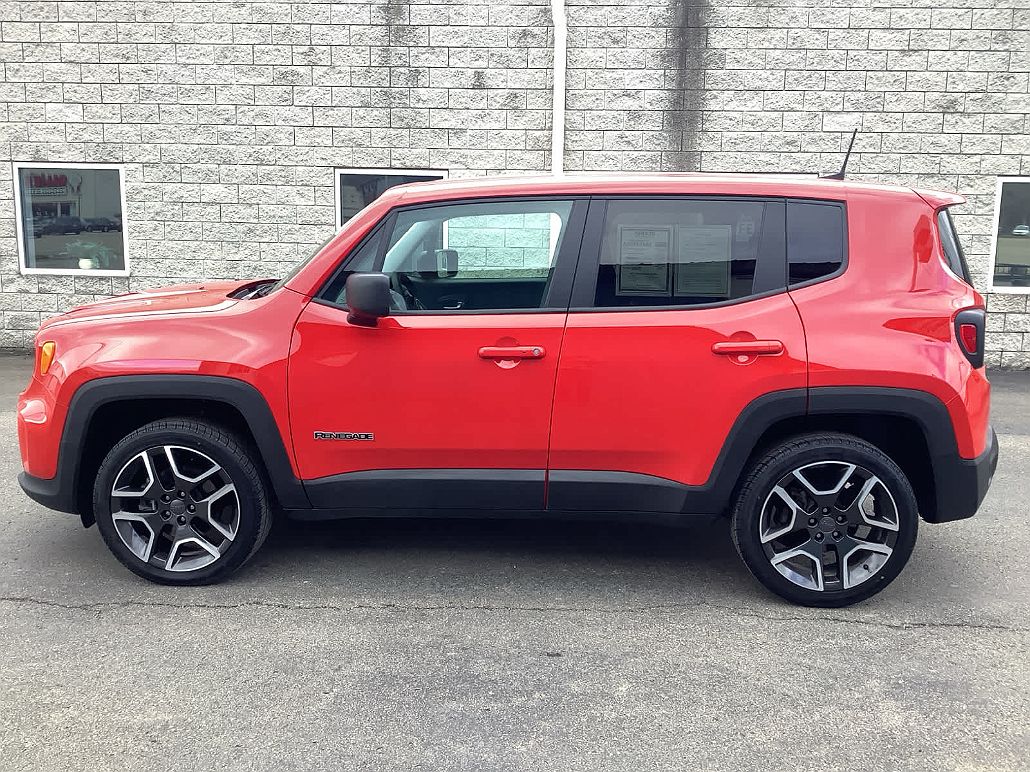 2021 Jeep Renegade Jeepster image 5