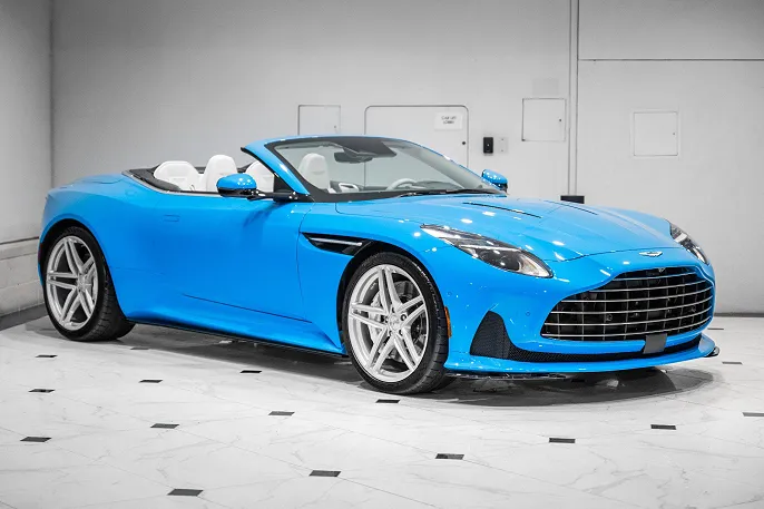 2025 Aston Martin DB12