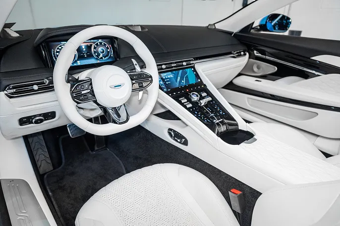 2025 Aston Martin DB12
