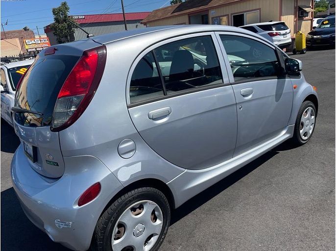 2012 Mitsubishi i-MiEV