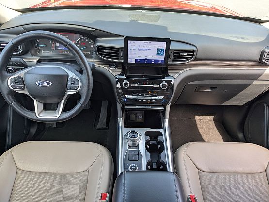 2023 Ford Explorer Limited photo 11