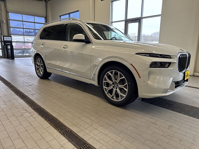 2025 BMW X7