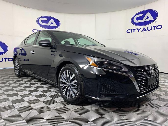 2025 Nissan Altima