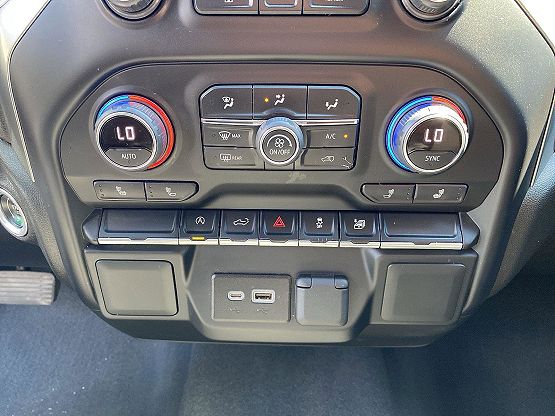2022 Chevrolet Silverado 1500 LT photo 11