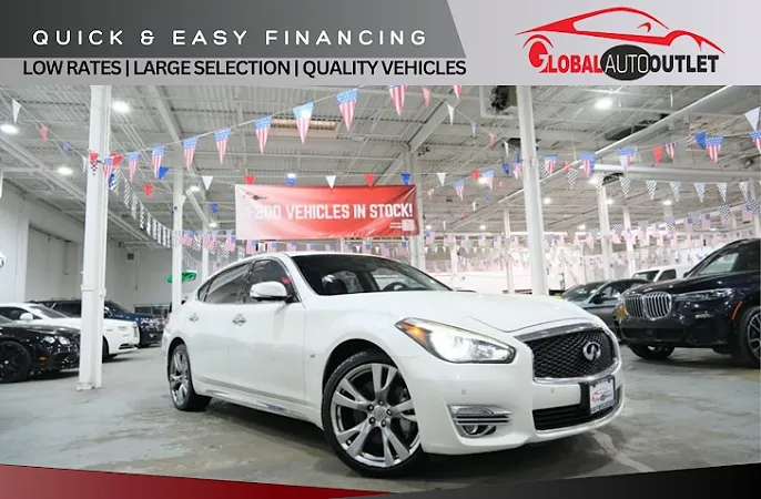 2017 Infiniti Q70