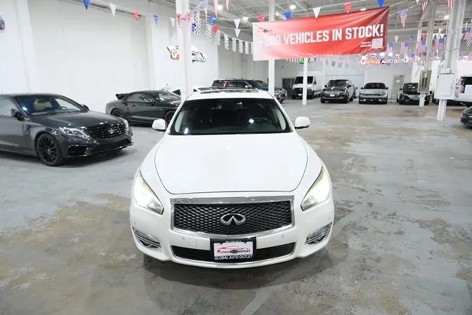2017 Infiniti Q70