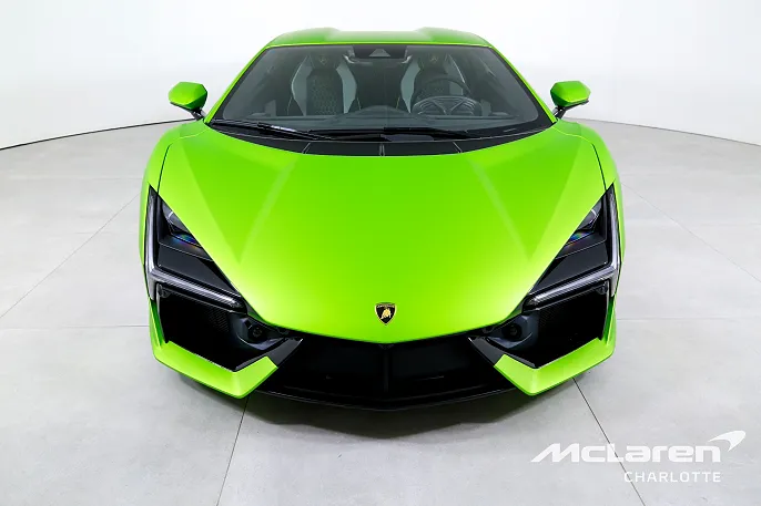 2024 Lamborghini Revuelto