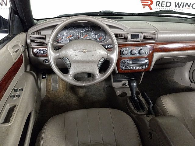 2001 Chrysler Sebring LXi image 2