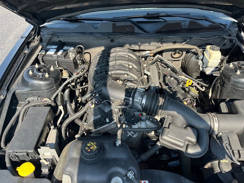 2014 Ford Mustang null image 16
