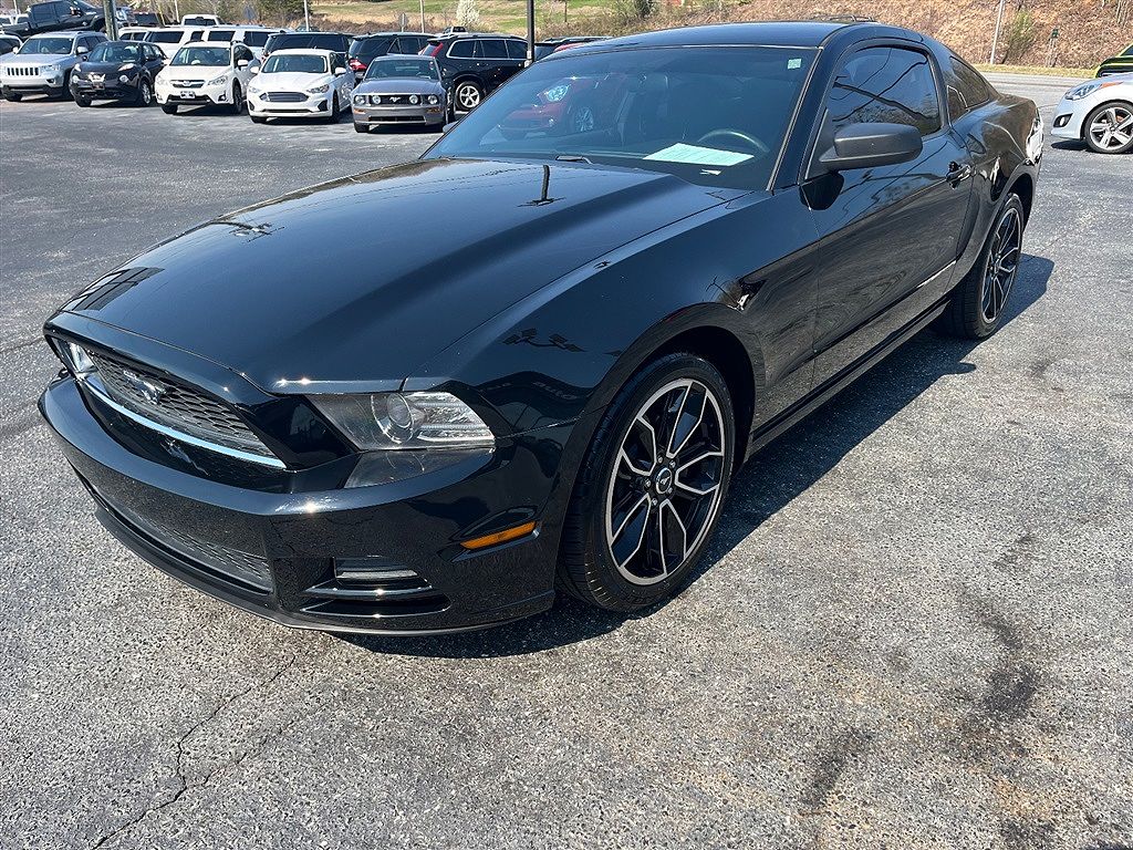 2014 Ford Mustang null image 2