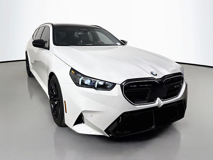 2027 BMW M5