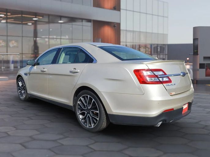 2018 Ford Taurus