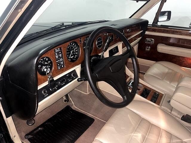 1989 Bentley Turbo R image 16
