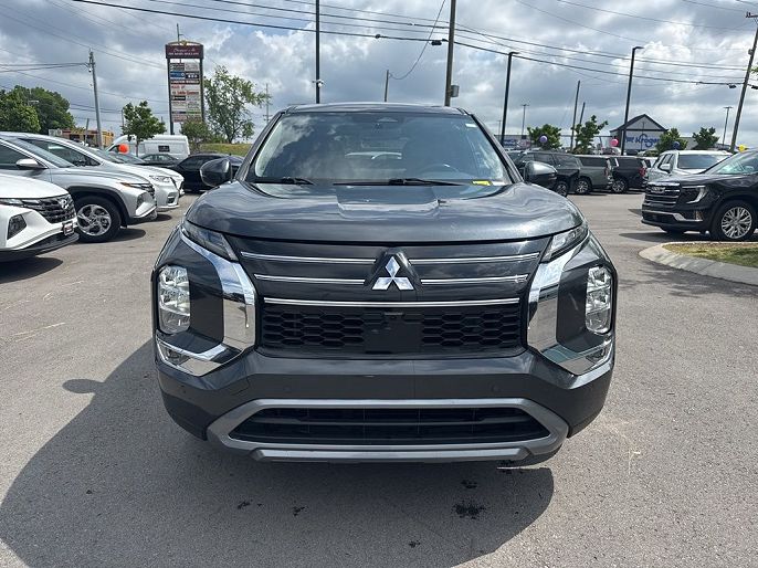 2025 Mitsubishi Outlander