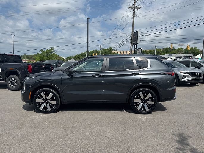 2025 Mitsubishi Outlander