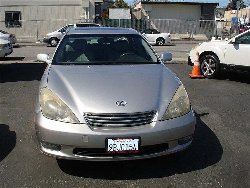 2004 Lexus ES 330 image 1