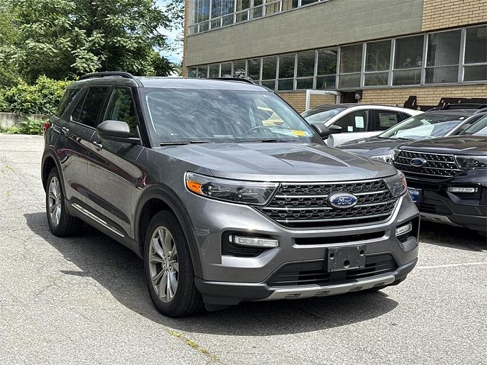 2022 Ford Explorer