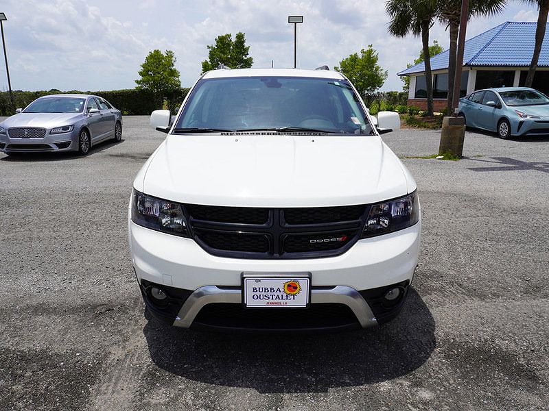 2020 Dodge Journey Crossroad image 1