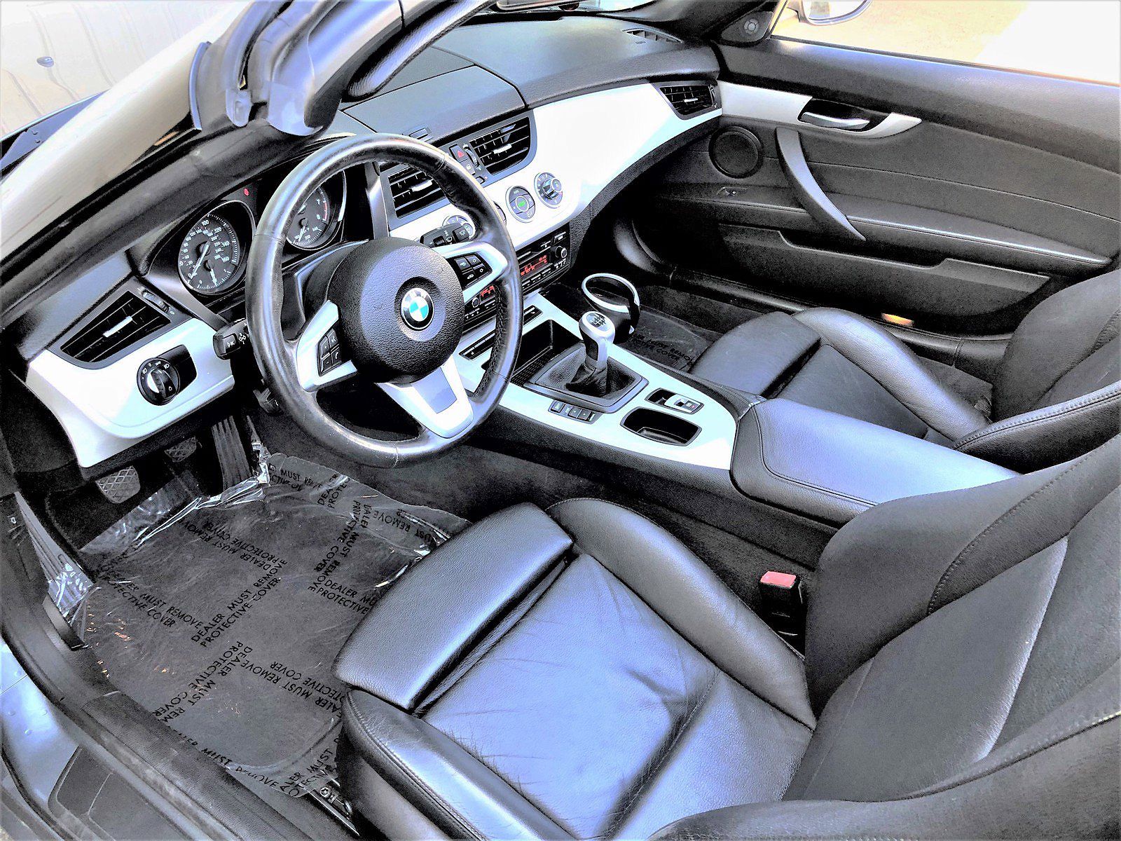 2009 BMW Z4 sDrive30i image 22