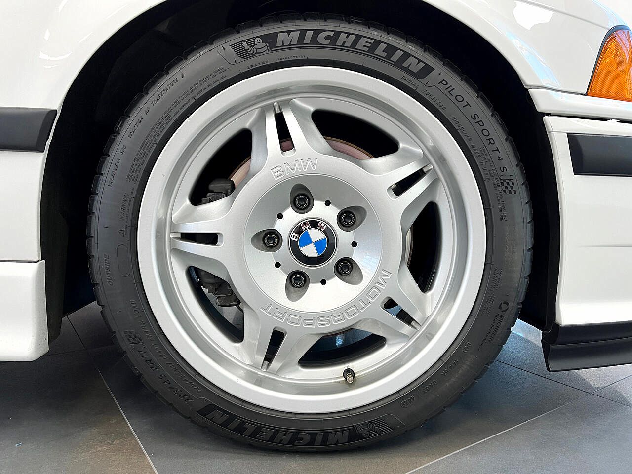 1995 BMW M3 null image 13