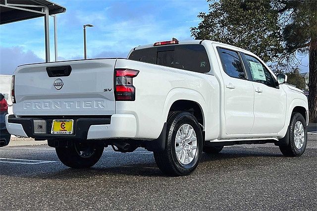 2024 Nissan Frontier SV image 4