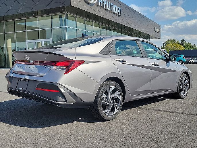 2025 Hyundai Elantra