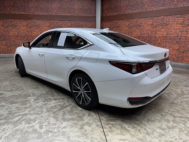 2024 Lexus ES