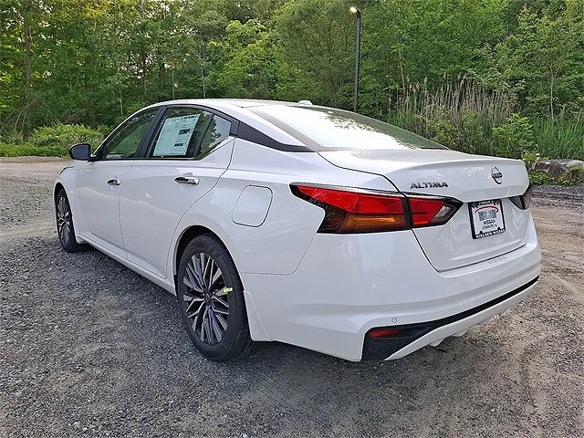 2025 Nissan Altima