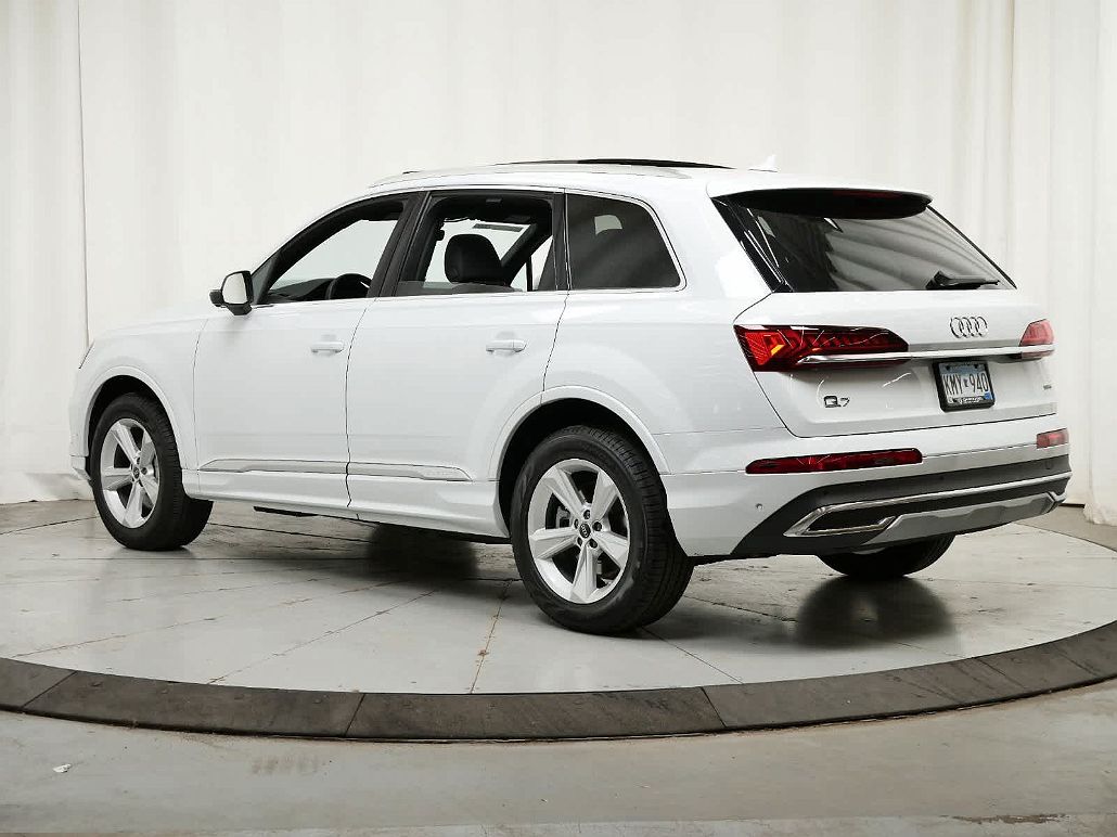 2023 Audi Q7 Premium Plus image 5