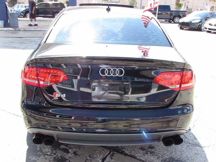 2012 Audi S4 Prestige image 6