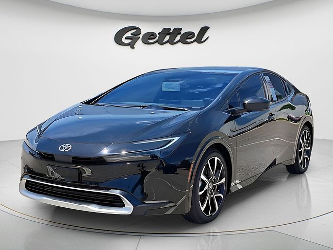 2025 Toyota Prius Plug-in