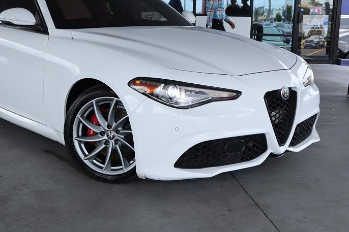 2022 Alfa Romeo Giulia