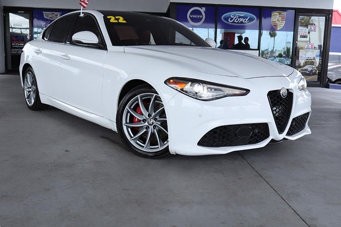 2022 Alfa Romeo Giulia