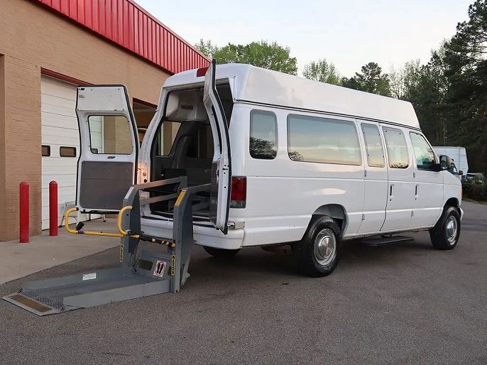 2005 Ford Econoline